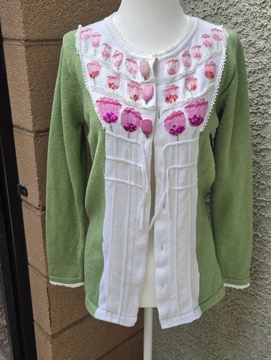 Storybook Knits Green and White Floral Appliqué Women’s Sweater Cardigan Tulips - Picture 1 of 10